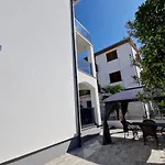 Amra In For Max 27 Persons Porec
