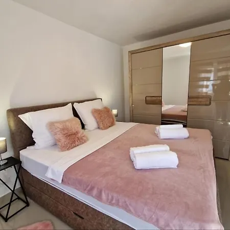 Szálloda Amra In For Max 27 Persons 3*