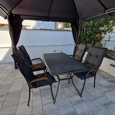 Szálloda Amra In For Max 27 Persons