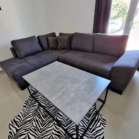 Amra In For Max 27 Persons 3* Пореч