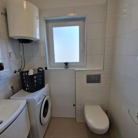 Amra In For Max 27 Persons 3*