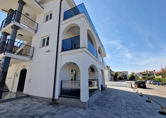 Otel Amra In For Max 27 Persons 3*