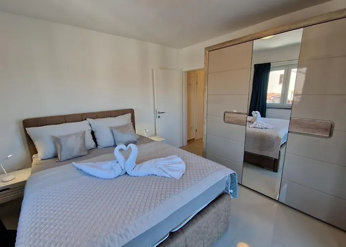 Amra In For Max 27 Persons 3*