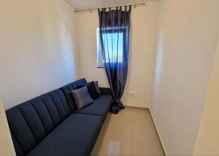 Hotell Amra In For Max 27 Persons