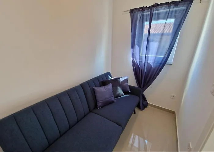 Otel Amra In For Max 27 Persons