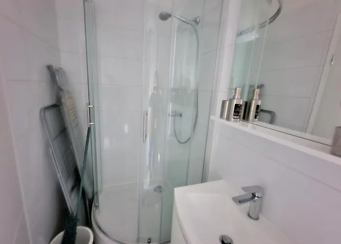 Amra In For Max 27 Persons 3*