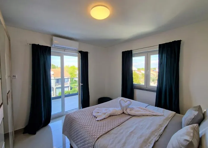 Amra In For Max 27 Persons 3* Porec