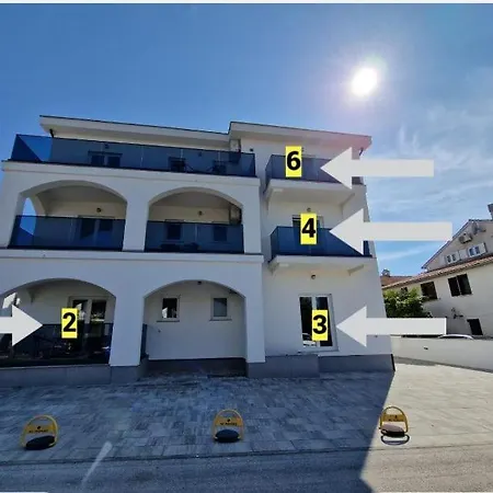 Amra In For Max 27 Persons Hotel Porec