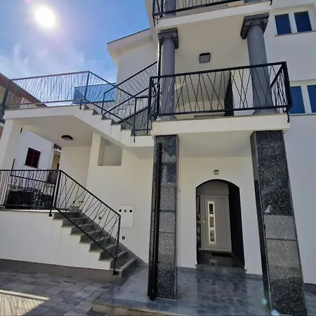 Amra In For Max 27 Persons 3* Porec