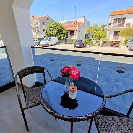 Amra In For Max 27 Persons Hotel 3*