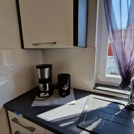 Amra In For Max 27 Persons Hotel 3*