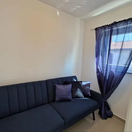 Amra In For Max 27 Persons Hotel 3*