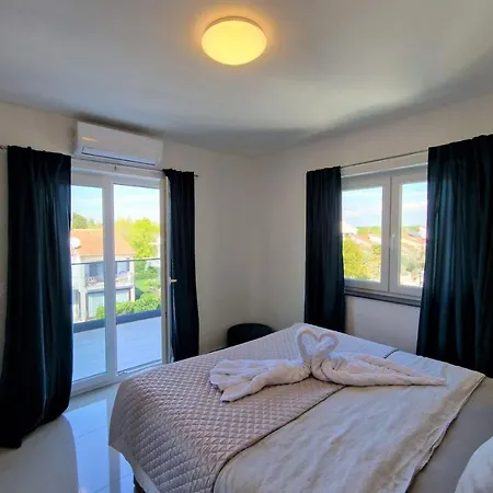 Amra In For Max 27 Persons 3* Porec