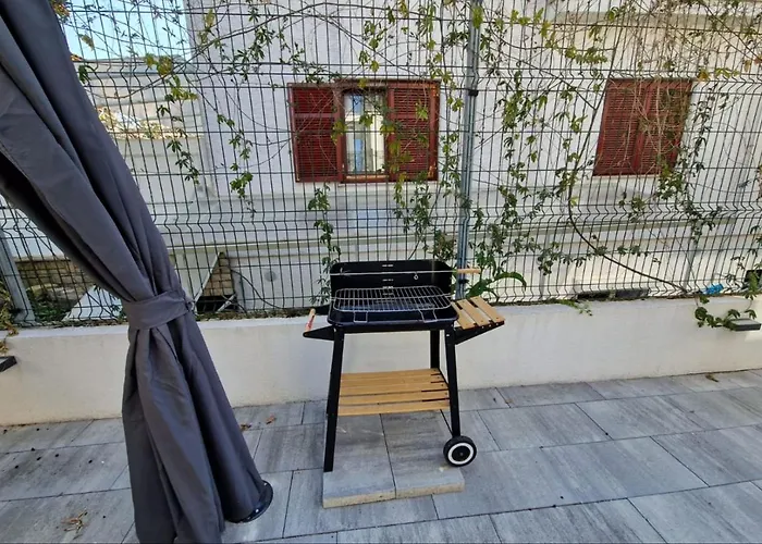 Amra In For Max 27 Persons 3*